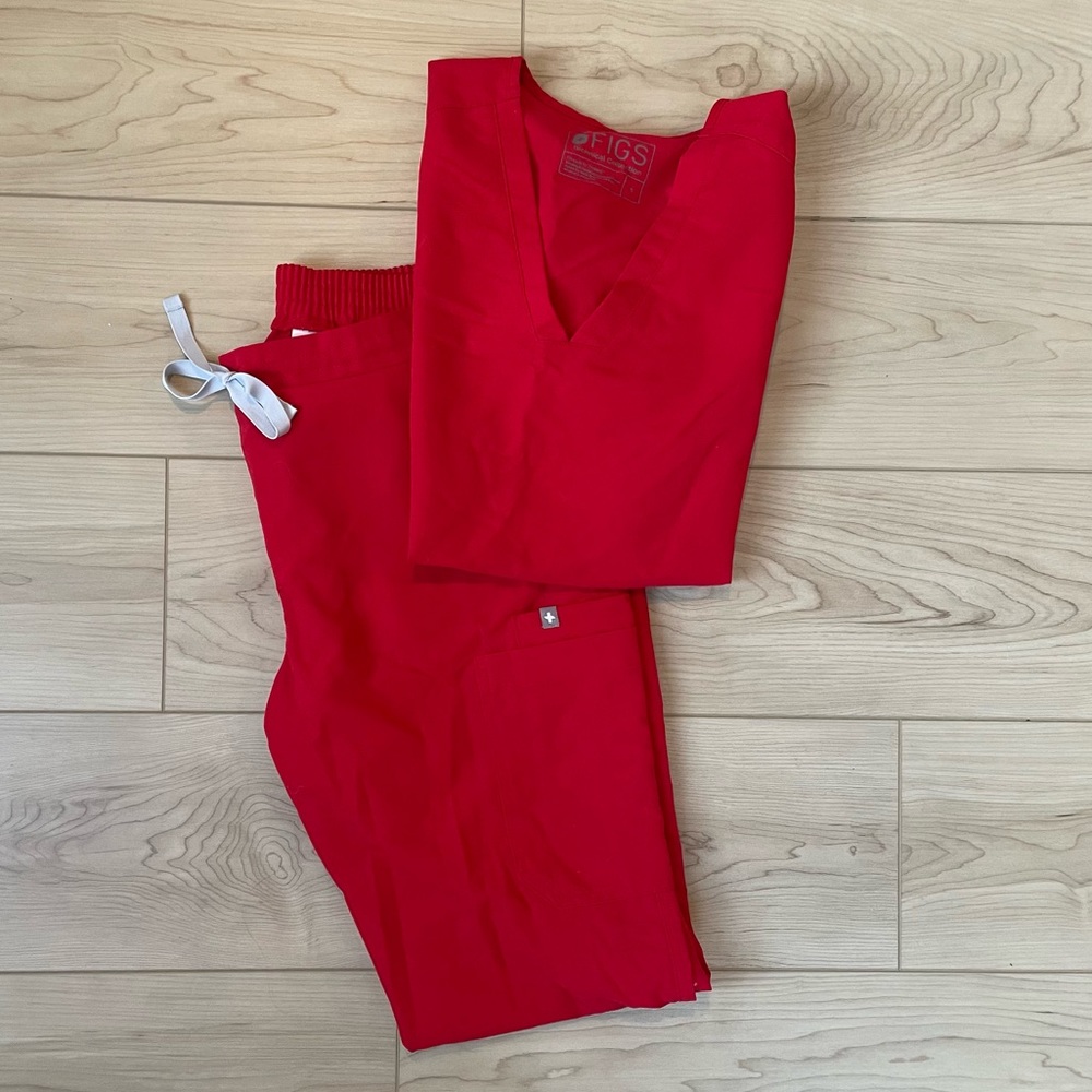 Red Figs Scrubs Set